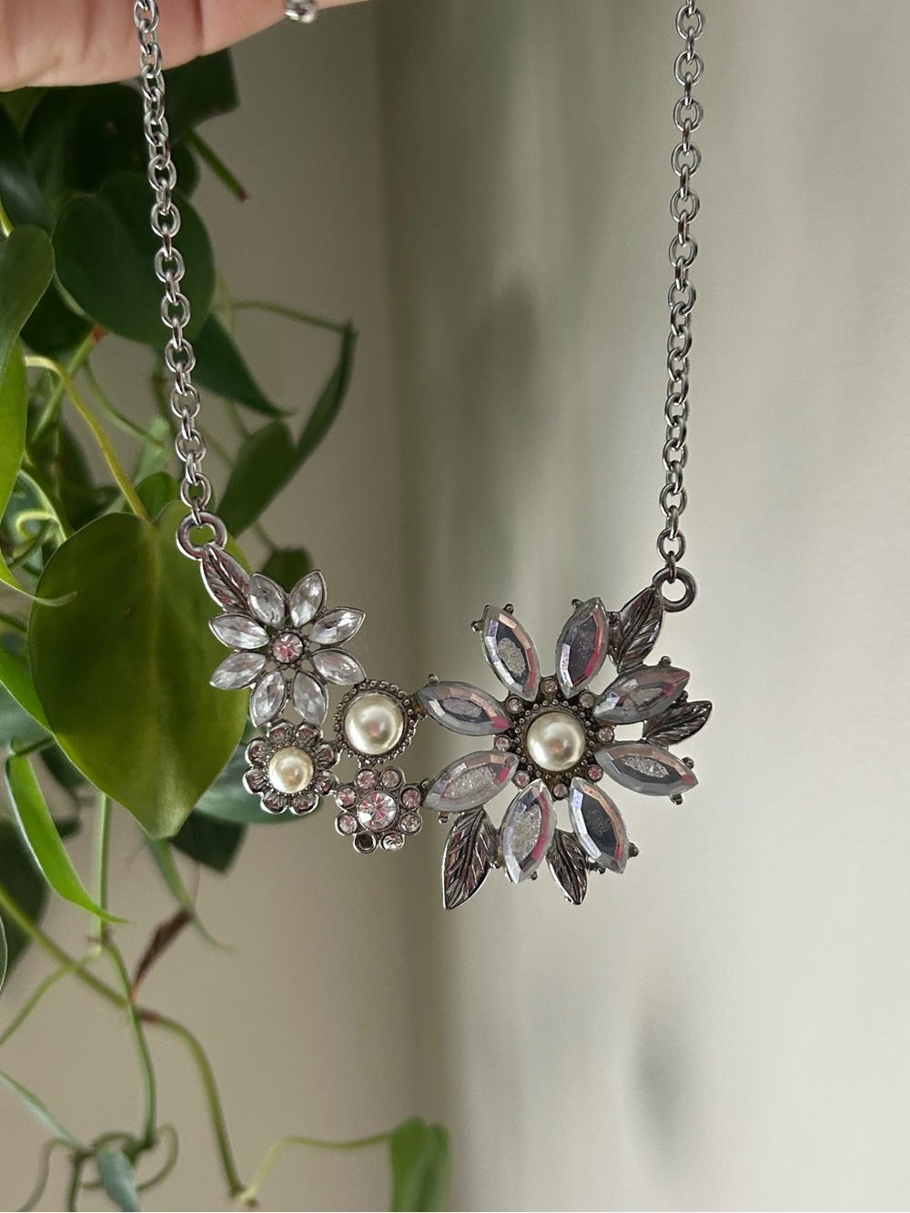 Silver Tone Floral Rhinestone & Faux Pearl Necklace